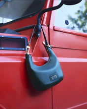 Carica l'immagine nel visualizzatore di Gallery, MINI HOBO BAG
